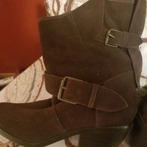 Brown suede Dolce vita boots with tags